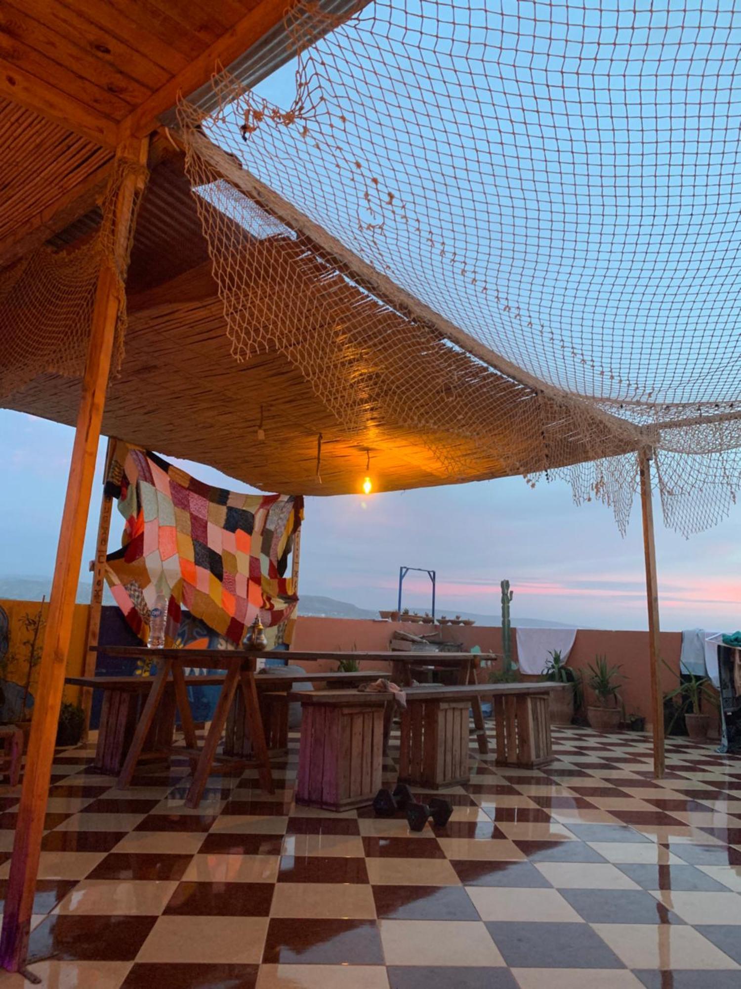 Sunny Wave Taghazout Surf & Yoga Hotel Exterior photo